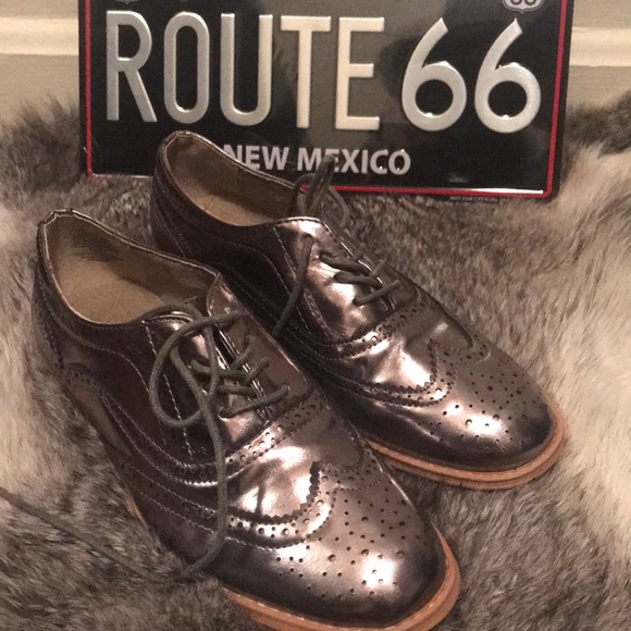 Wanted Patent Flats - Picture 2 of 4